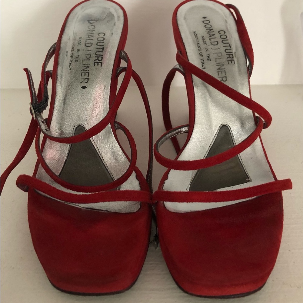 Couture Donald J. Pliner Red Suede shoes, 8 1/2